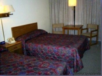Pierre Inn And Suites Kamer foto